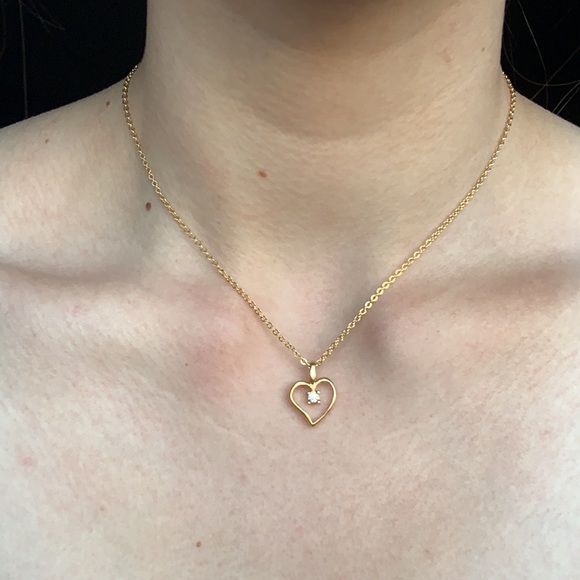 Jewelry - ✨Host Pick ✨Heart necklace